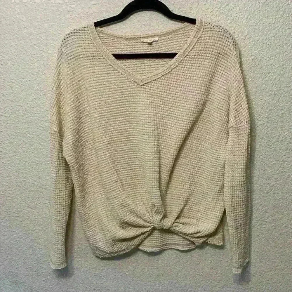 Cream La Miel blouse sz L lightweight fall tie knot casual college v neck